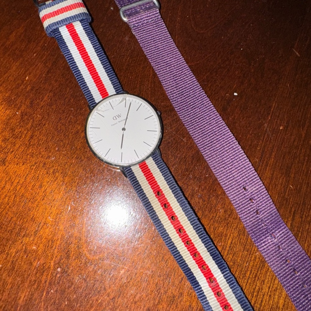 Daniel Wellington Watch with Extra NATO Band
